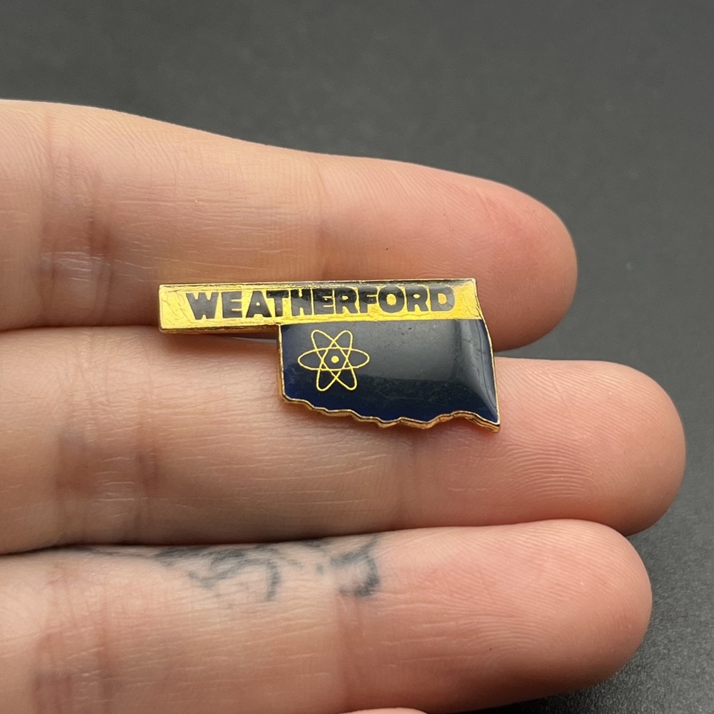 Weatherford Oklahoma State Outline Atomic Symbol Atom Lapel Hat Pin